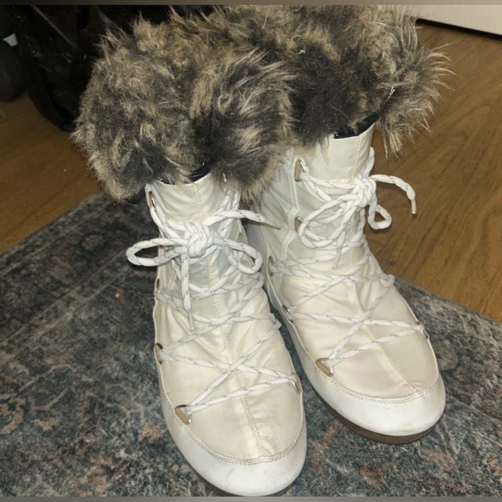 Moon Boot Cream Winter Boots with Faux Fur